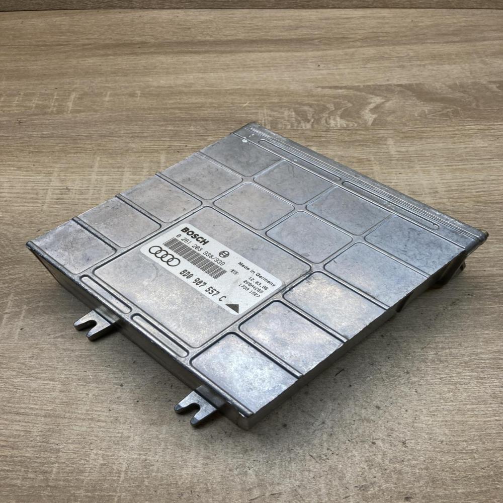 8D0907557C 0261203938  Engine control unit/module ECU Audi A4 S4 B5 8D