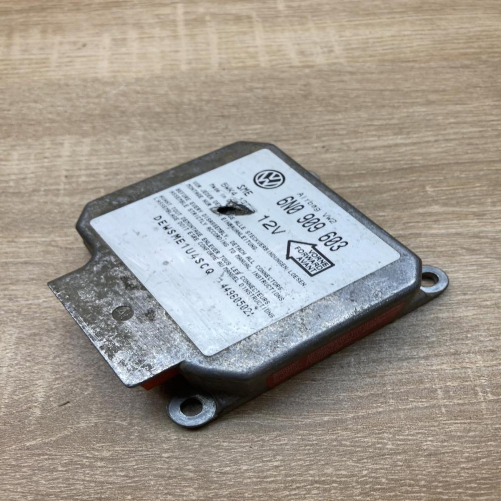 6N0909603 5WK4137  Airbag control unit/module Volkswagen Golf III
