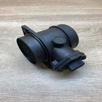 037906461A   Mass air flow meter Volkswagen PASSAT B4