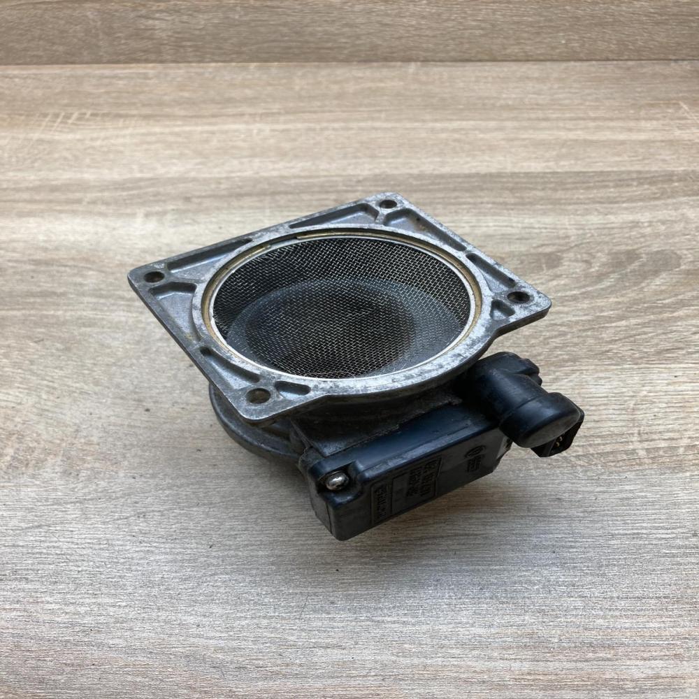 054133471   Mass air flow meter Volkswagen PASSAT B4