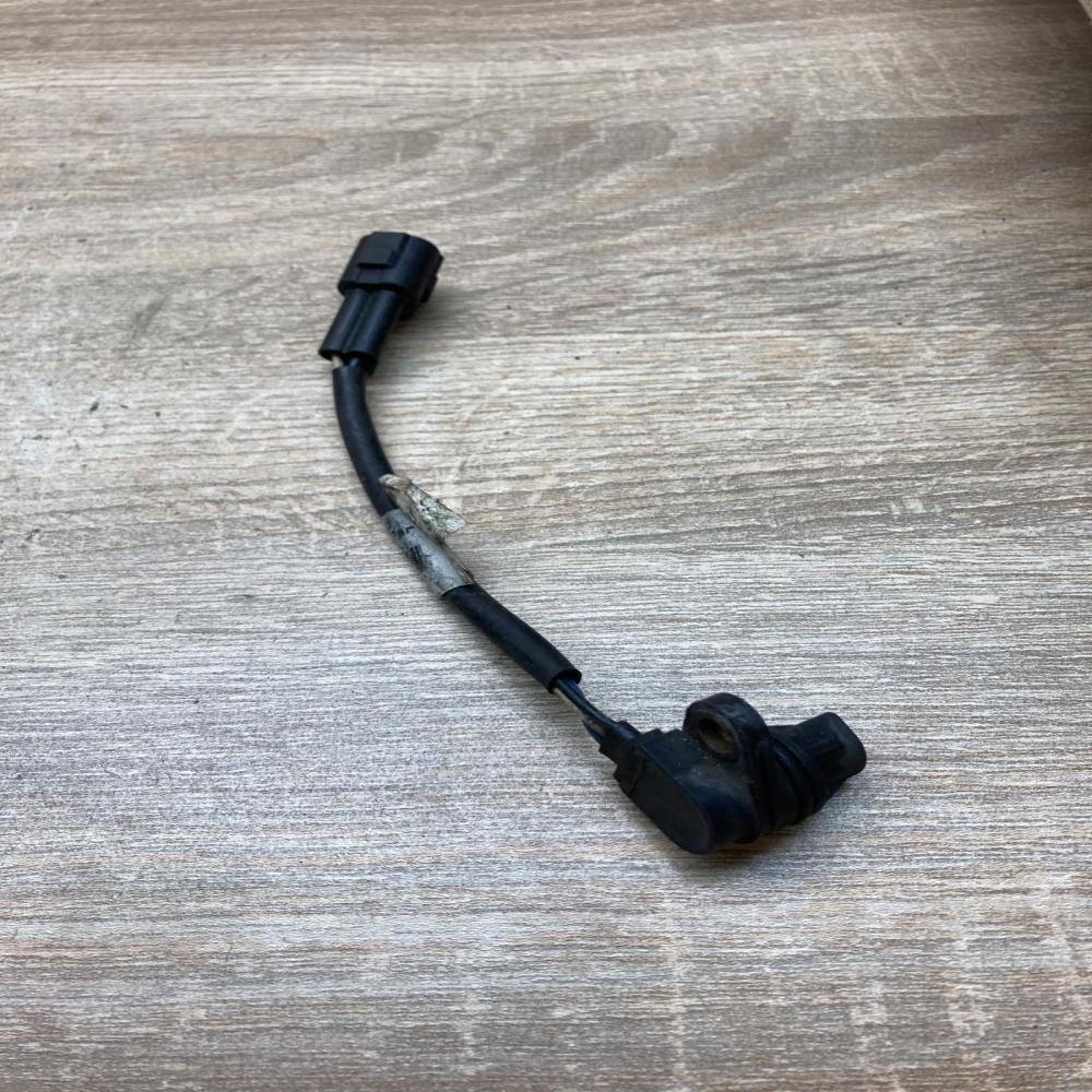 061207CG   ABS wheel speed sensor Toyota Avensis T220