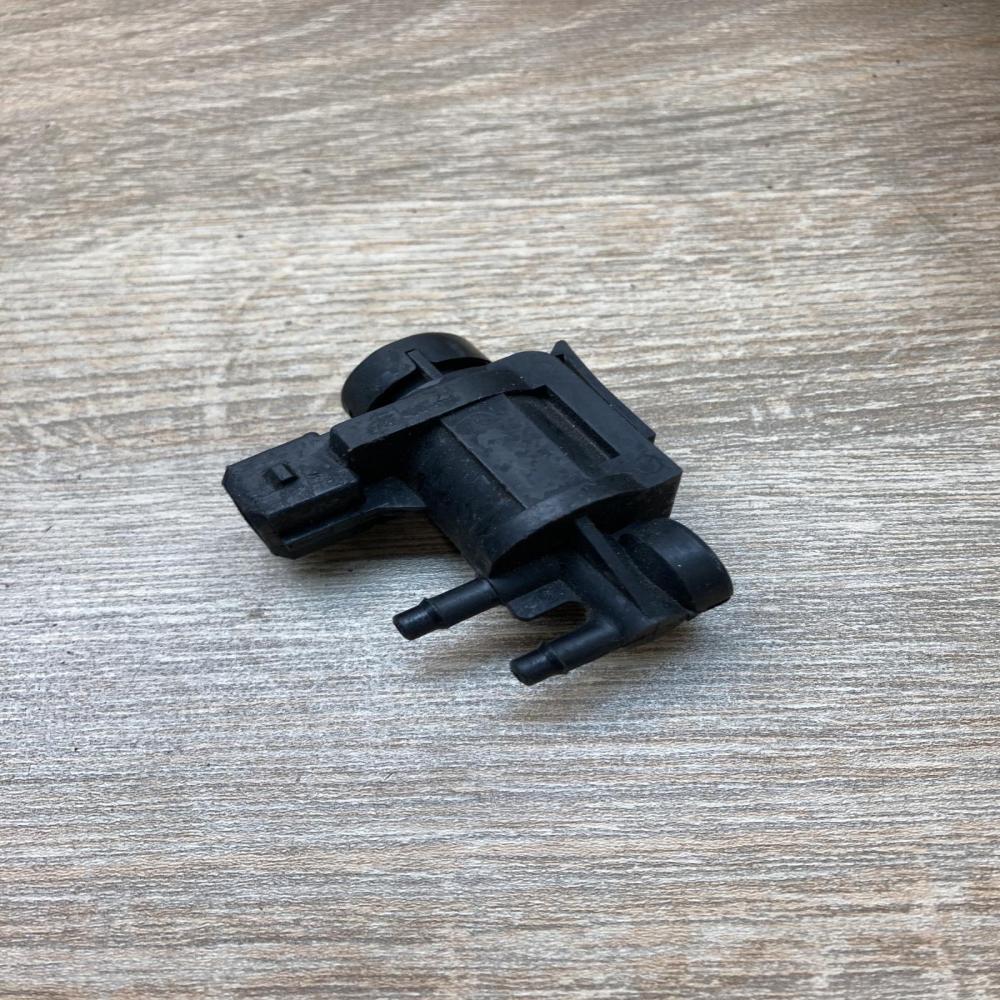191906283A   Turbo solenoid valve Volkswagen Transporter - Caravelle T4