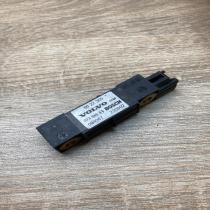 8622365   Airbag deployment crash/impact sensor Volvo V70