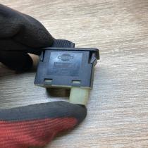 37024A   Headlight level height control switch Nissan Almera N16