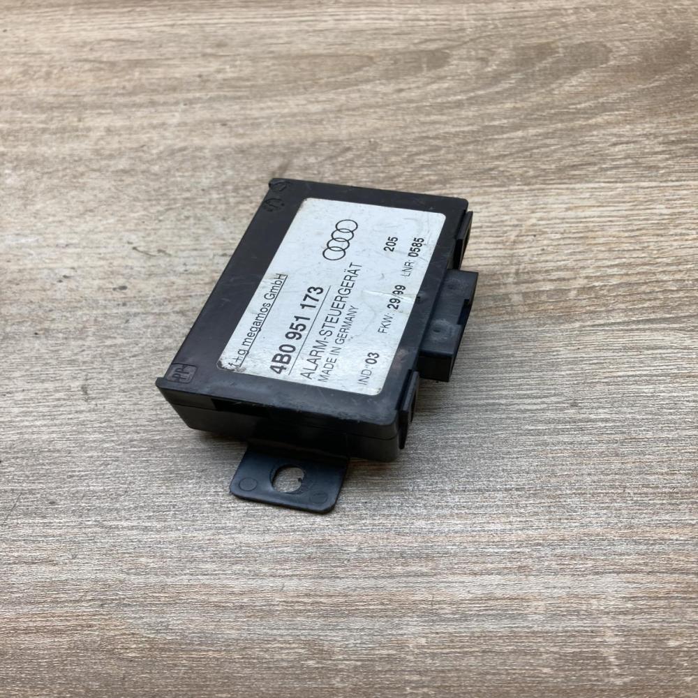 4B0951173   Alarm control unit/module Audi A6 S6 C5 4B