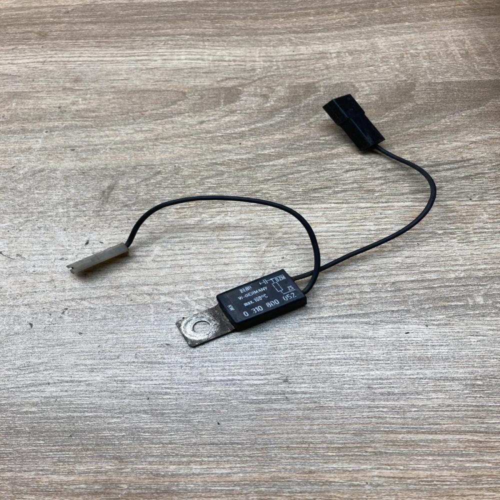 0310800052   Other relay Mazda 323 F
