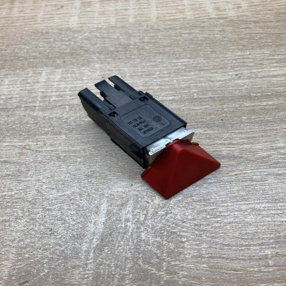 1T0953509   Hazard light switch Volkswagen Caddy
