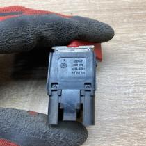 1T0953509   Hazard light switch Volkswagen Caddy