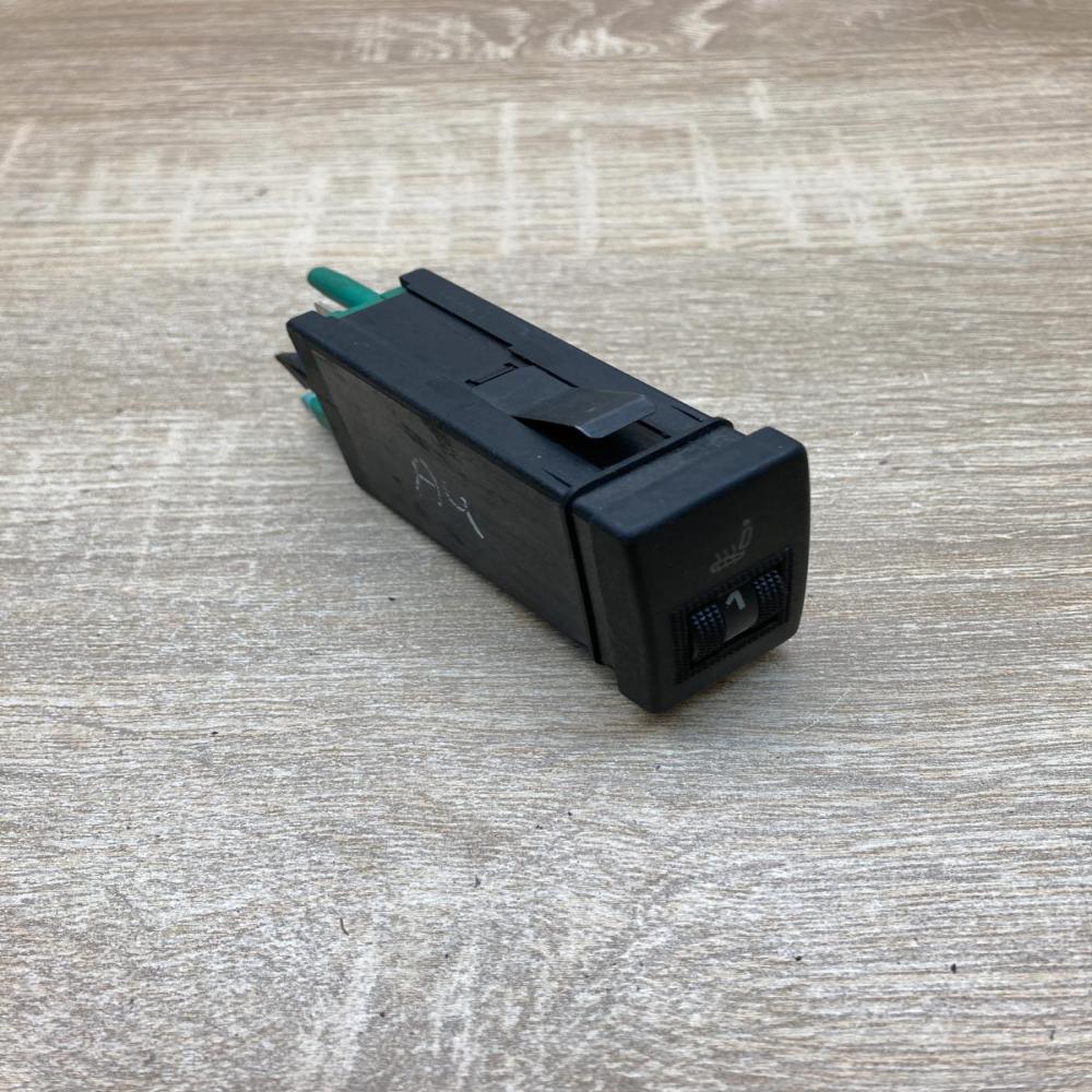 8D0963563   Seat heating switch Audi A4 S4 B5 8D