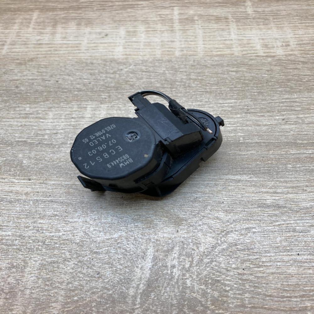 6935444 ECB512  Air flap motor/actuator BMW 5 E39