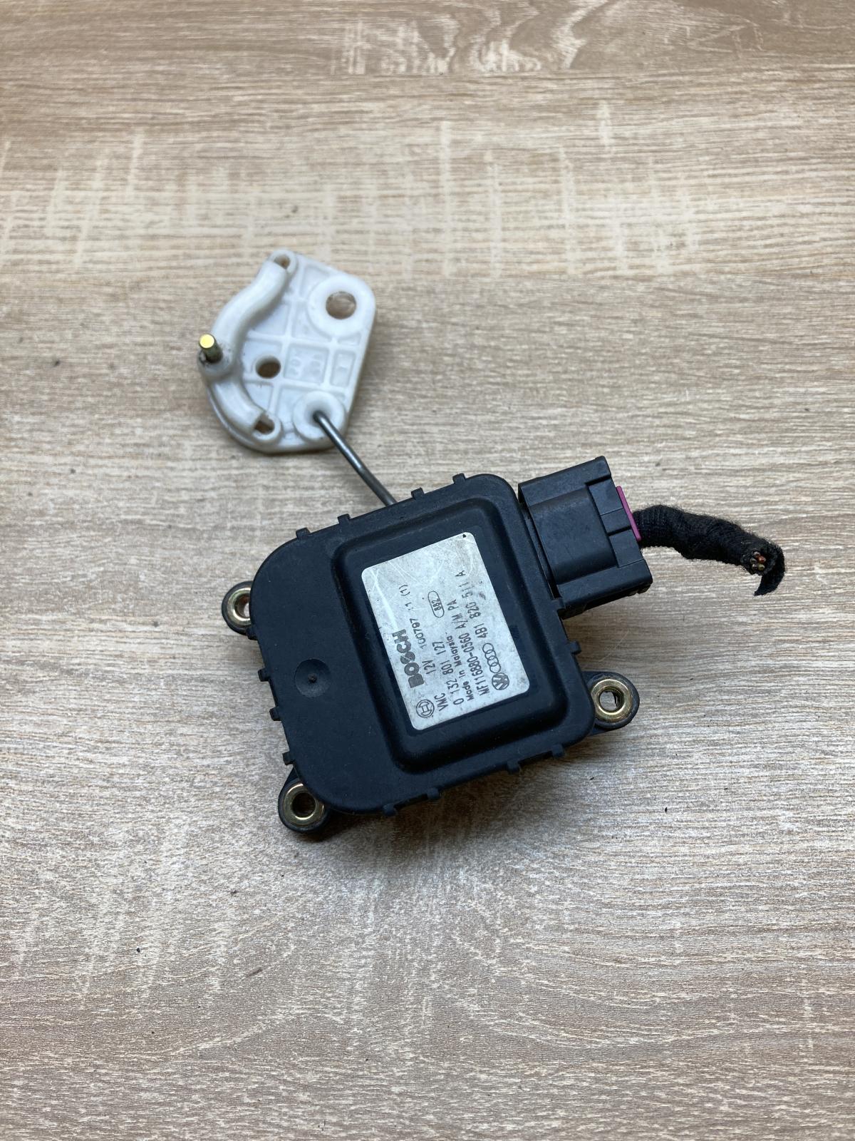 4B1820511A 0132801127  Air flap motor/actuator Audi A6 S6 C5 4B