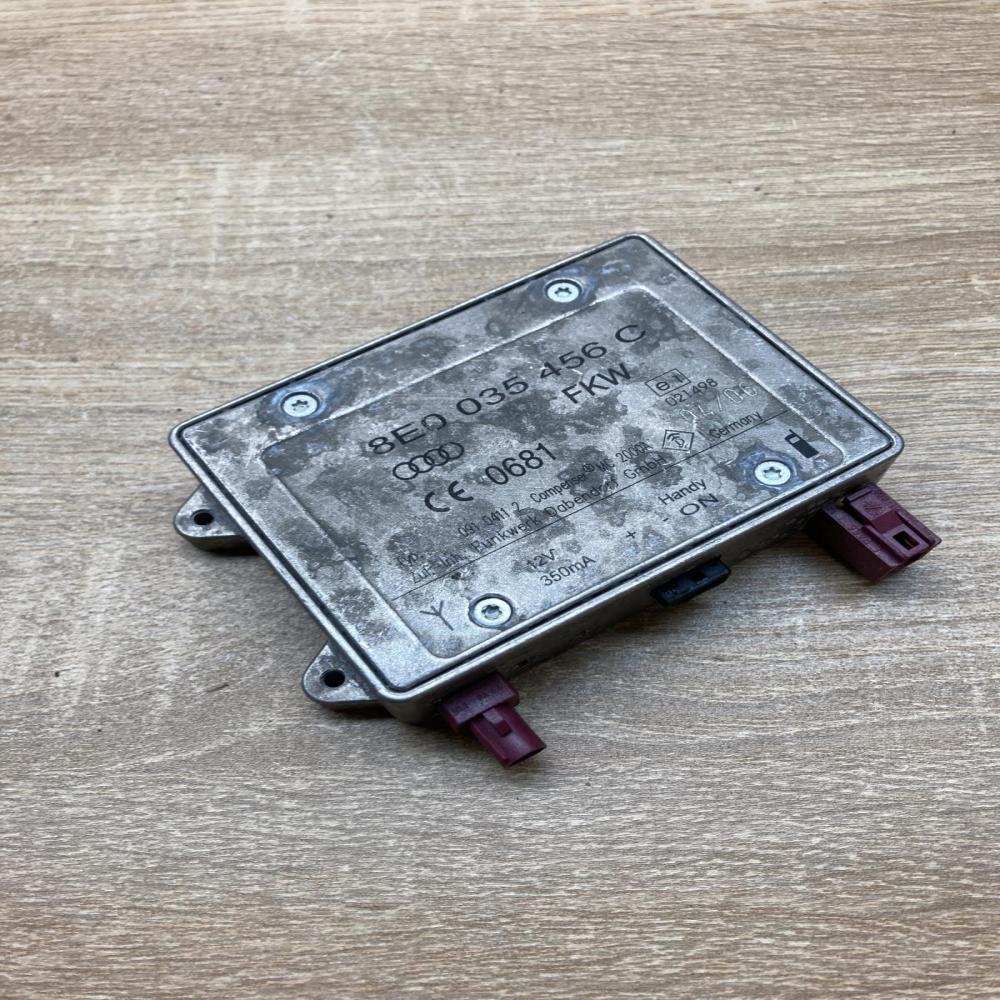 8E0035456C   Aerial antenna amplifier Audi A6 S6 C6 4F