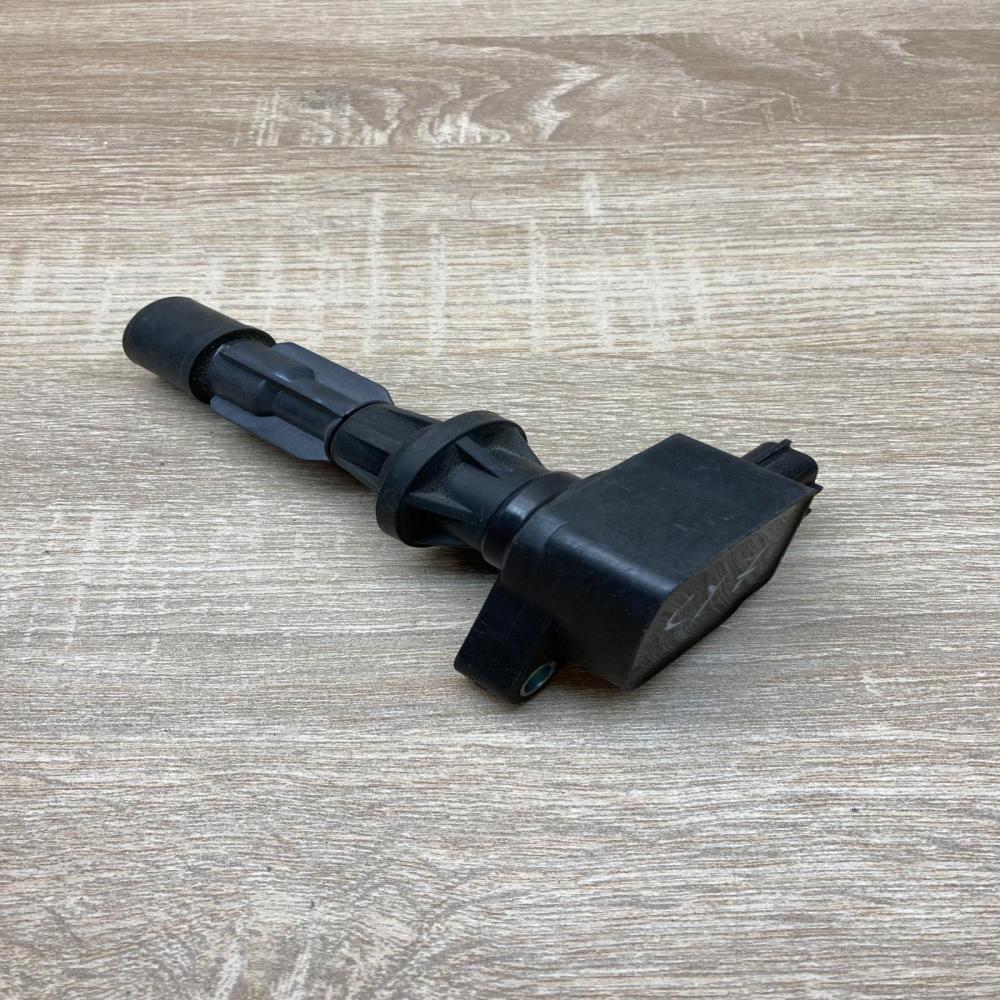6M8G 12A366 099700 1062  High voltage ignition coil Mazda CX-7