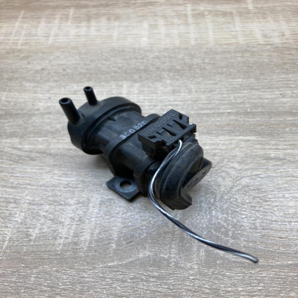 0005450327   Turbo solenoid valve Mercedes-Benz S W140