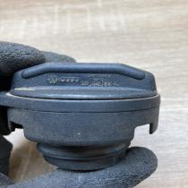 1J0201552C   Fuel tank cap Volkswagen Phaeton