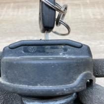 1H0201553A   Fuel tank cap Volkswagen Golf III