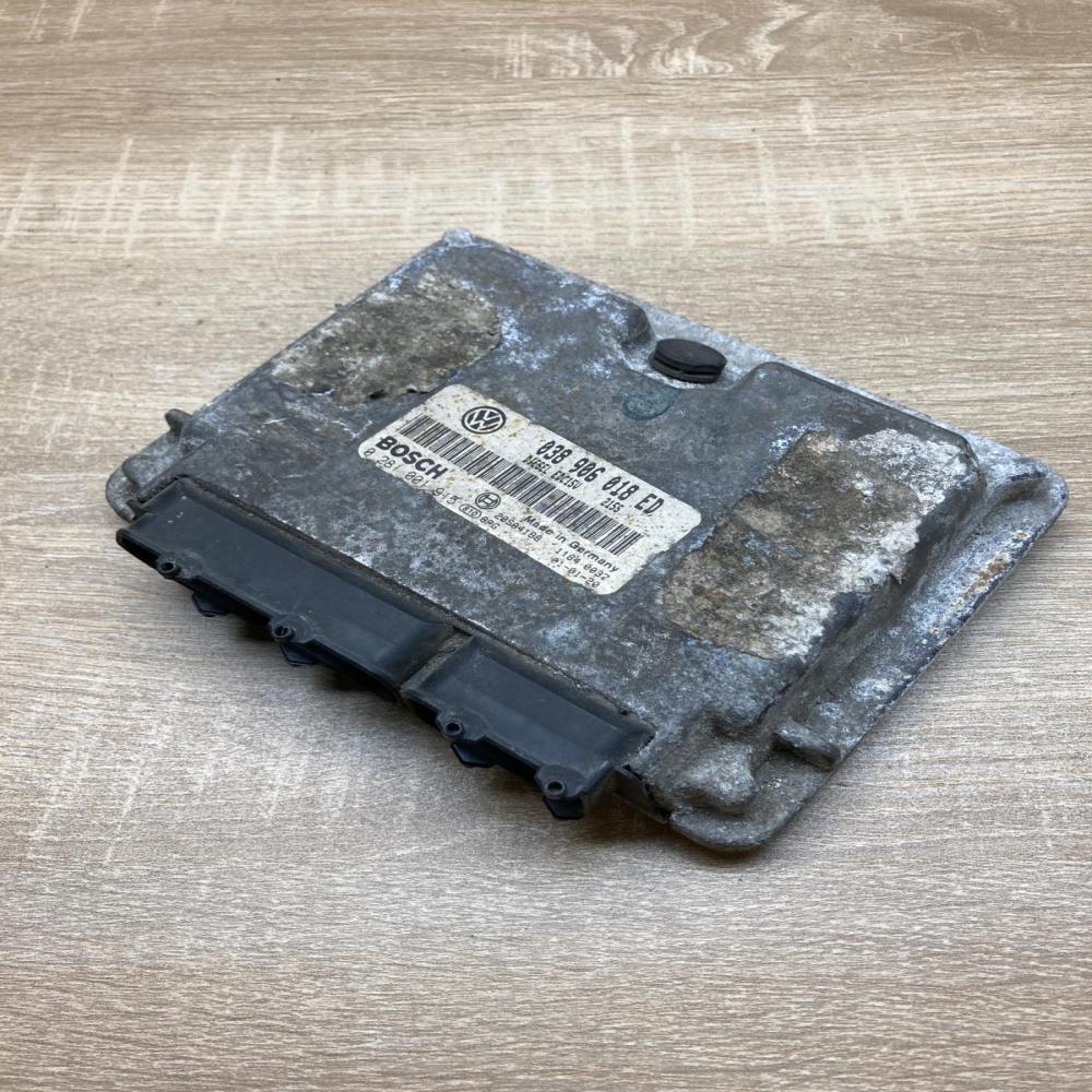 038906018ED 0281001915  Engine control unit/module ECU Volkswagen Polo III 6N 6N