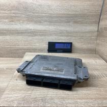 HOM8200039569 0281001934  Engine control unit/module ECU Renault Megane II