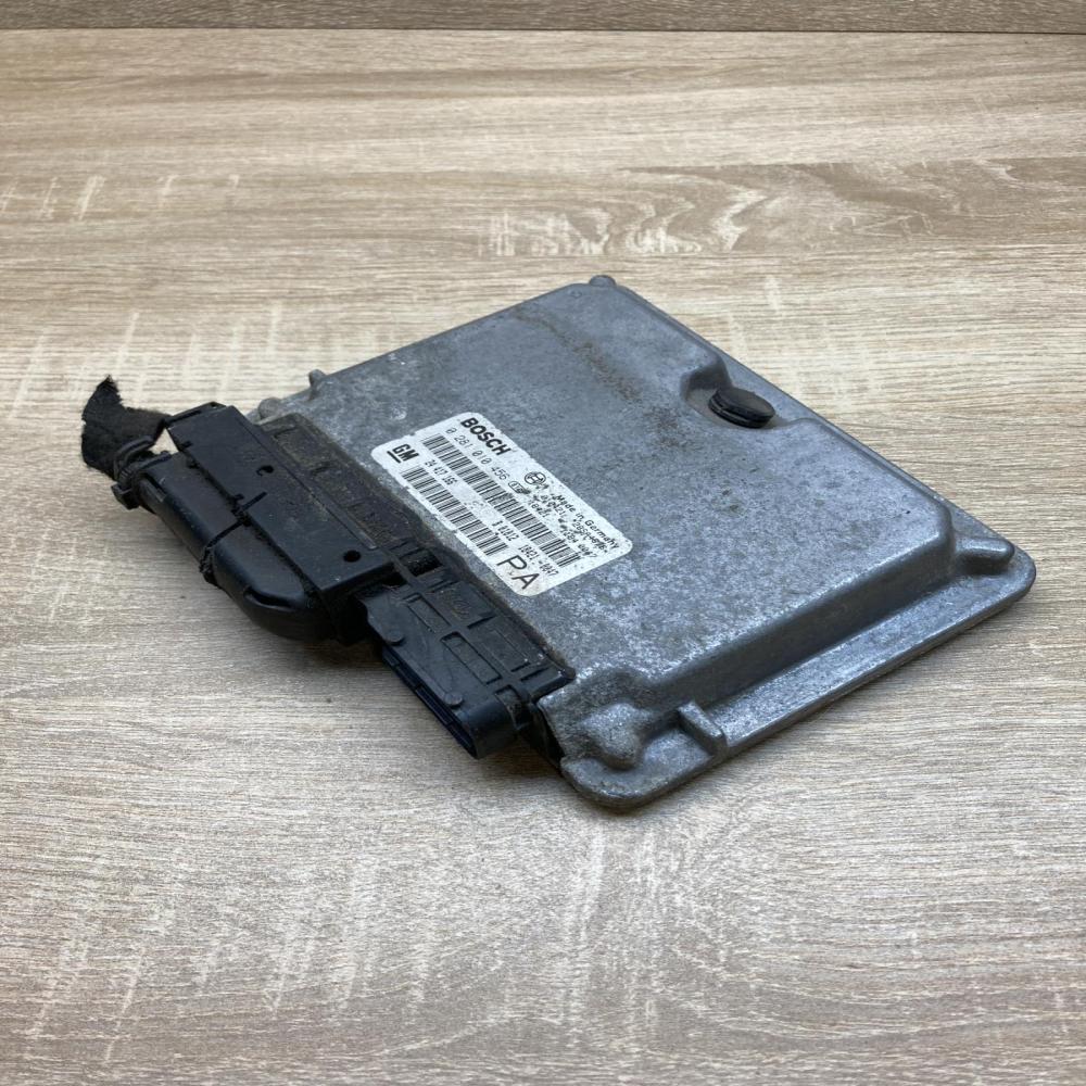 24417166 0281010456  Engine control unit/module ECU Opel Astra G