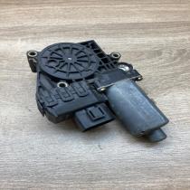 0130821784 0103001624  Rear door window regulator motor Audi A6 S6 C5 4B