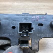 149974   Tail light bulb cover holder Volvo S80