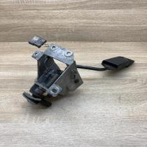 0205001001   Accelerator throttle pedal Audi 100 S4 C4