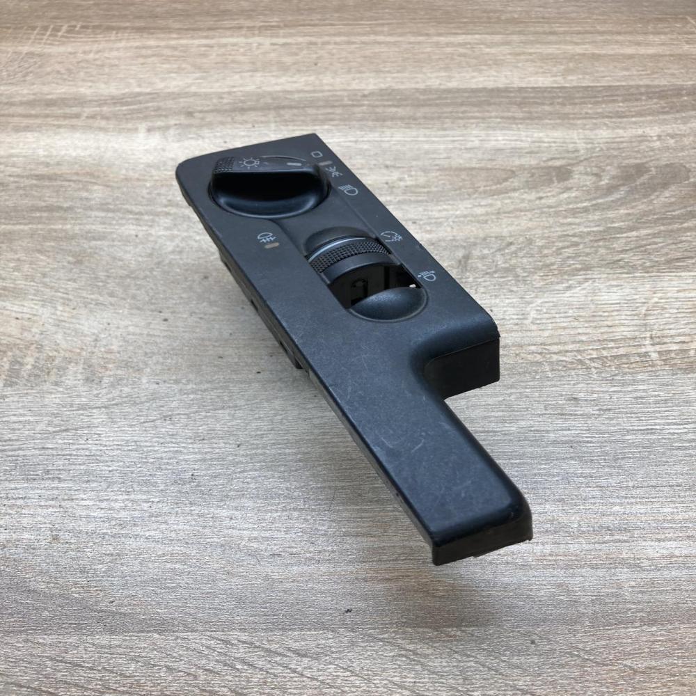 3A1941531E   Light switch Volkswagen Golf III