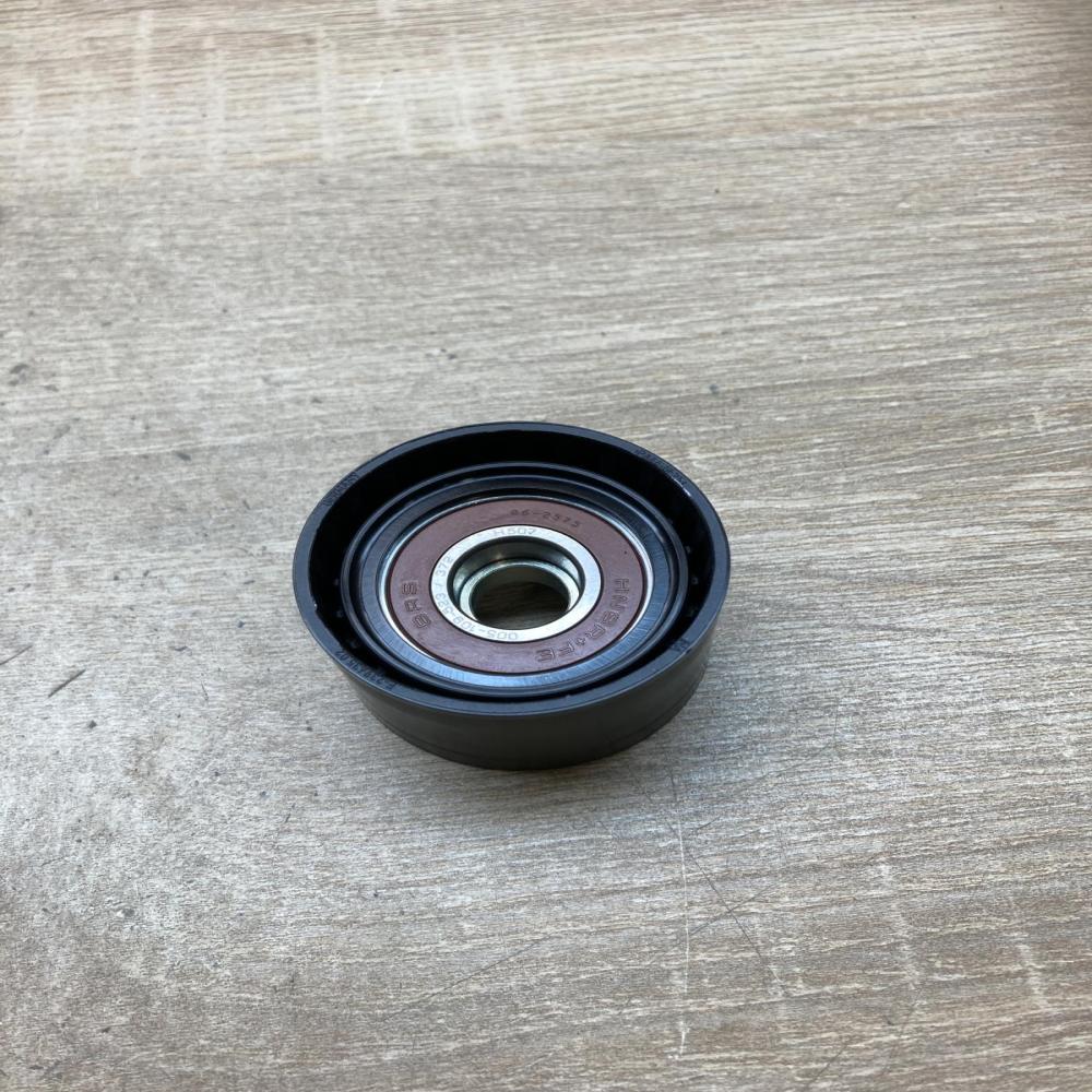 005109523   Alternator pulley Volvo XC90