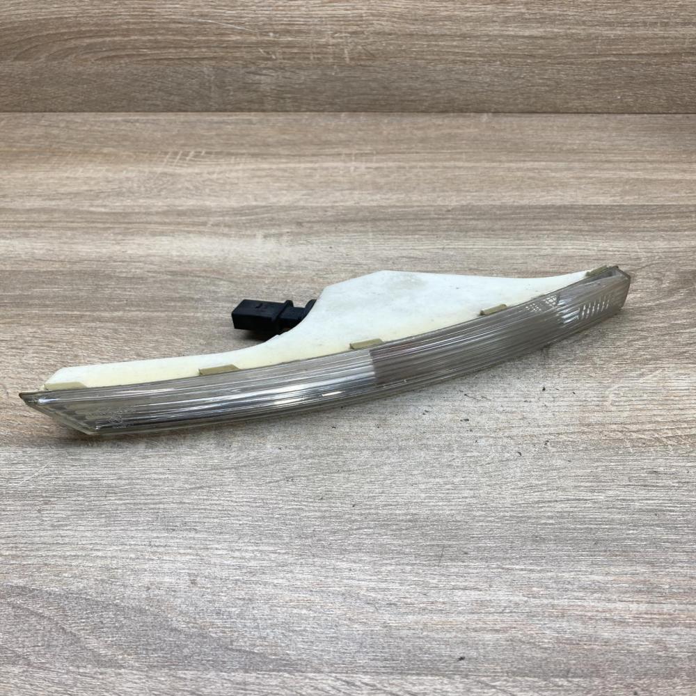 084411623R   Front indicator light Volkswagen PASSAT B6