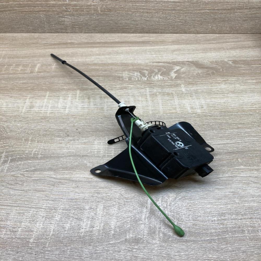 8352168 406204  Fuel tank cap lock motor BMW 5 E39