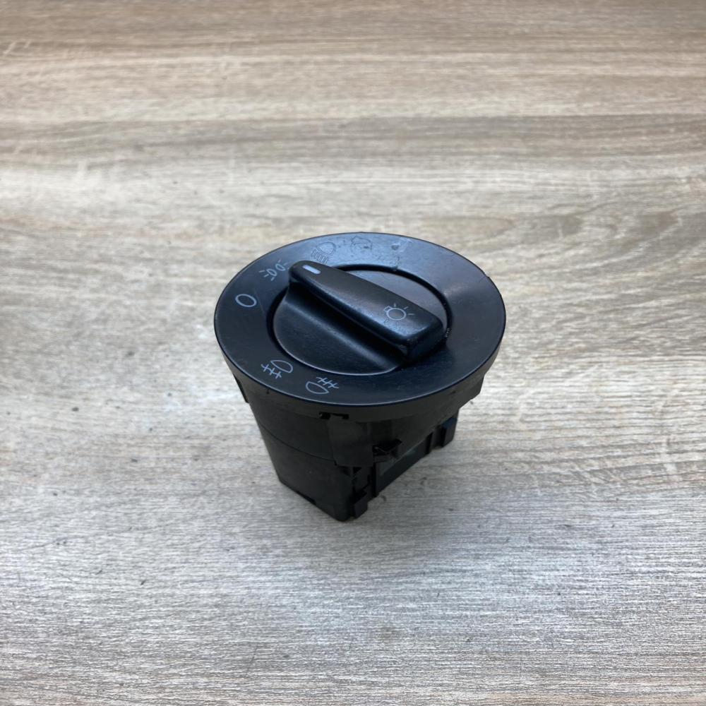 1C0941531A   Light switch Volkswagen Golf IV