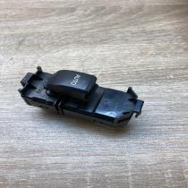 84030 13030   Electric window control switch Toyota Corolla Verso E121