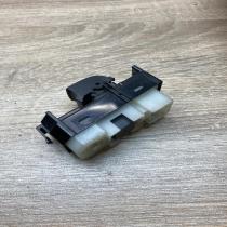 84030 13030   Electric window control switch Toyota Corolla Verso E121