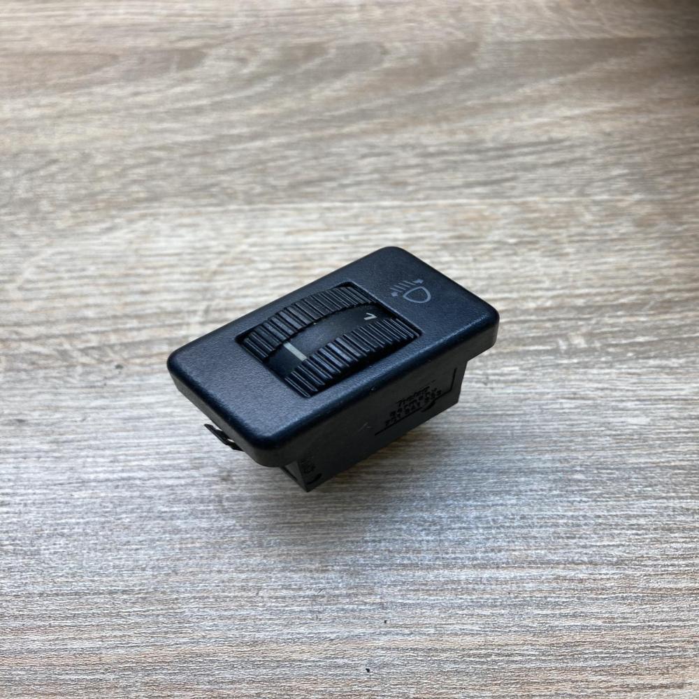 701941333   Headlight level height control switch Volkswagen Transporter - Carav