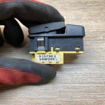 9162961   Fog light switch Volvo S70  V70  V70 XC