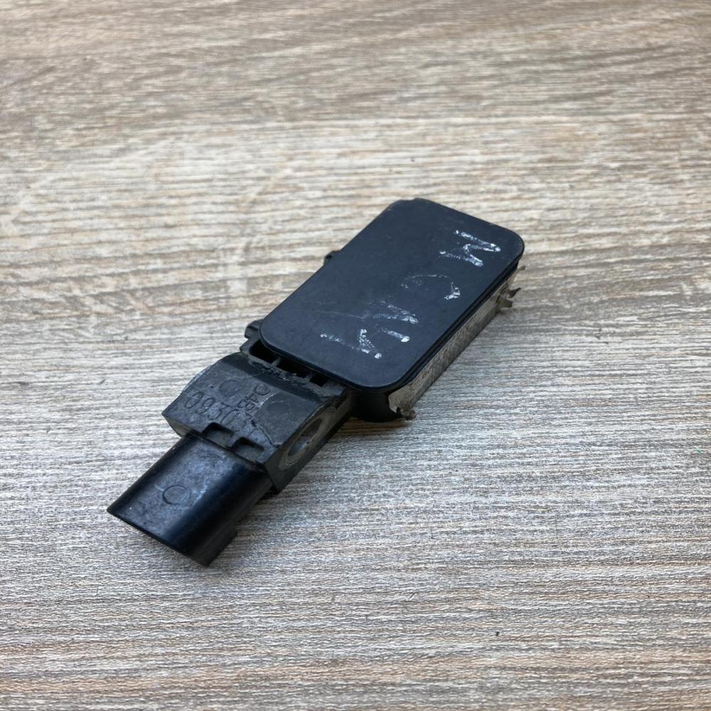 GJ6A 57 K1X   Airbag deployment crash/impact sensor Mazda 6