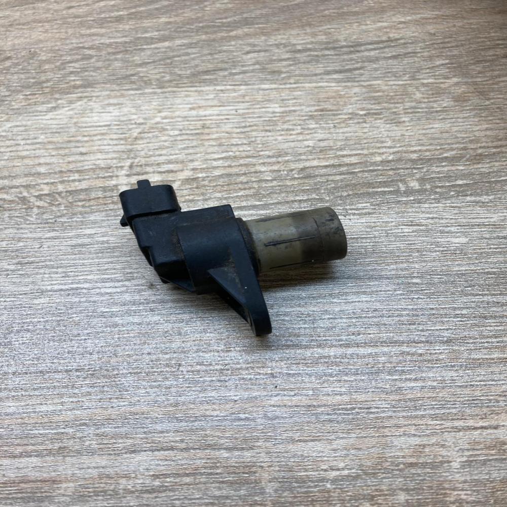 A0031539728   Camshaft position sensor Mercedes-Benz C W203