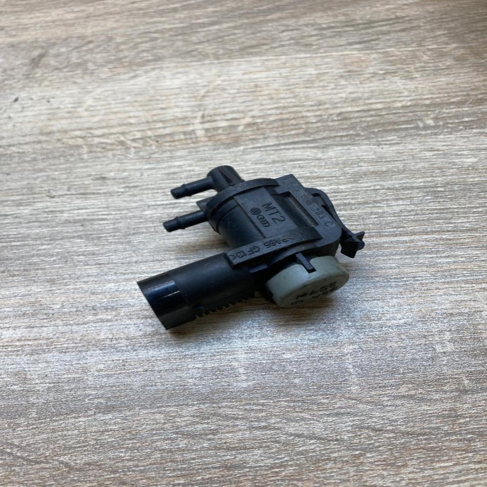 1J0906283C   Turbo solenoid valve Volkswagen Transporter - Caravelle T5