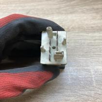 893941535   Fog light switch Audi 80 90 S2 B4