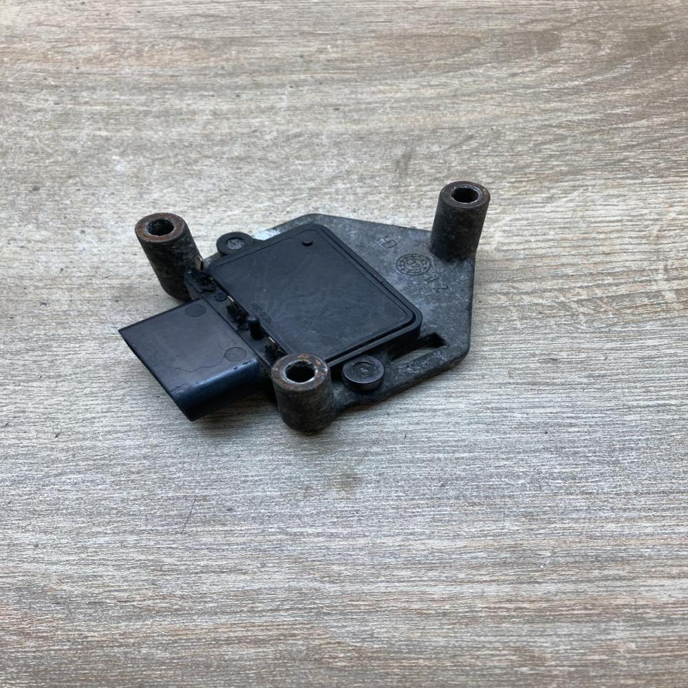 032905106B   High voltage ignition coil Volkswagen Lupo