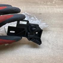 6R1823633   Engine bonnet (hood) release handle Volkswagen Sharan