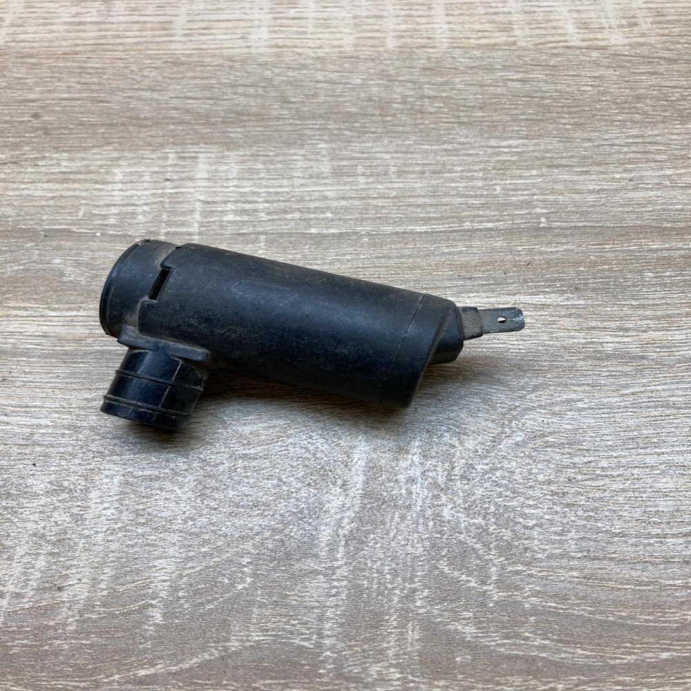 83BB 17K624 AA Ford Territory  Windscreen/windshield washer pump Ford Tourneo