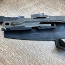 70137031   Rear door exterior handle/bracket BMW 7 E65 E66