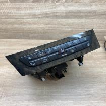 A2116800552   CD/DVD changer Mercedes-Benz CLS C219