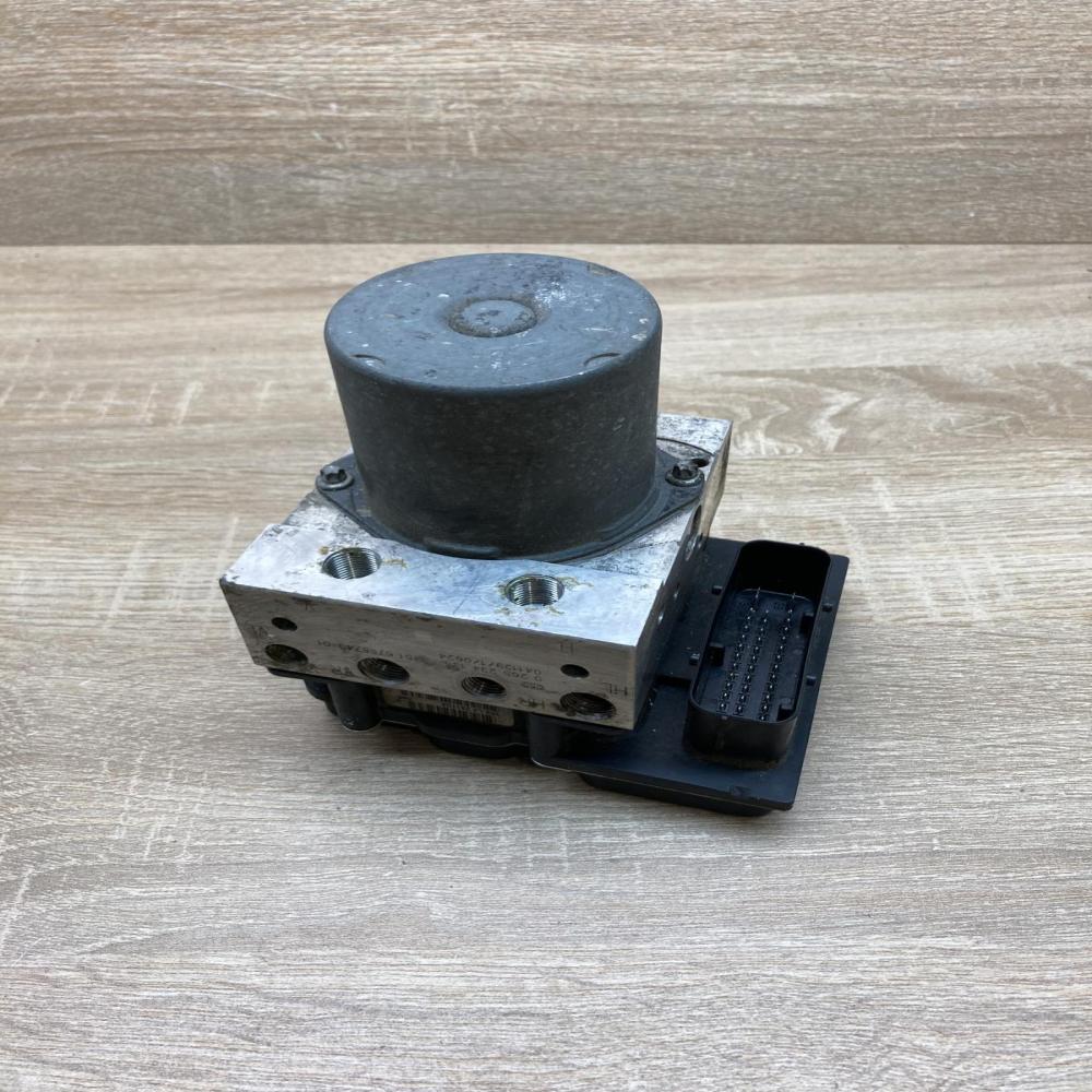 6758743 0265234134  ABS Pump BMW 5 E60 E61