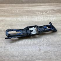2115452301   Front door exterior handle/bracket Mercedes-Benz E W211