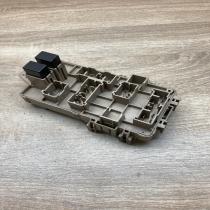 306218 LB100602B  Fuse module Subaru Forester SG