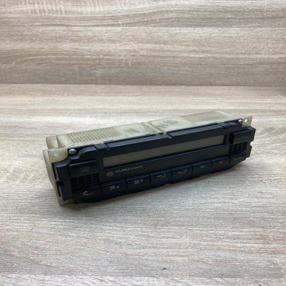 3B1907044A 5HB007617  Climate control unit Volkswagen PASSAT B5
