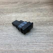 8415202040   Headlight level height control switch Toyota Auris 150