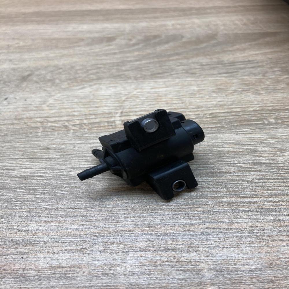 25860 0R010 72828606  Turbo solenoid valve Lexus IS 220D-250-350